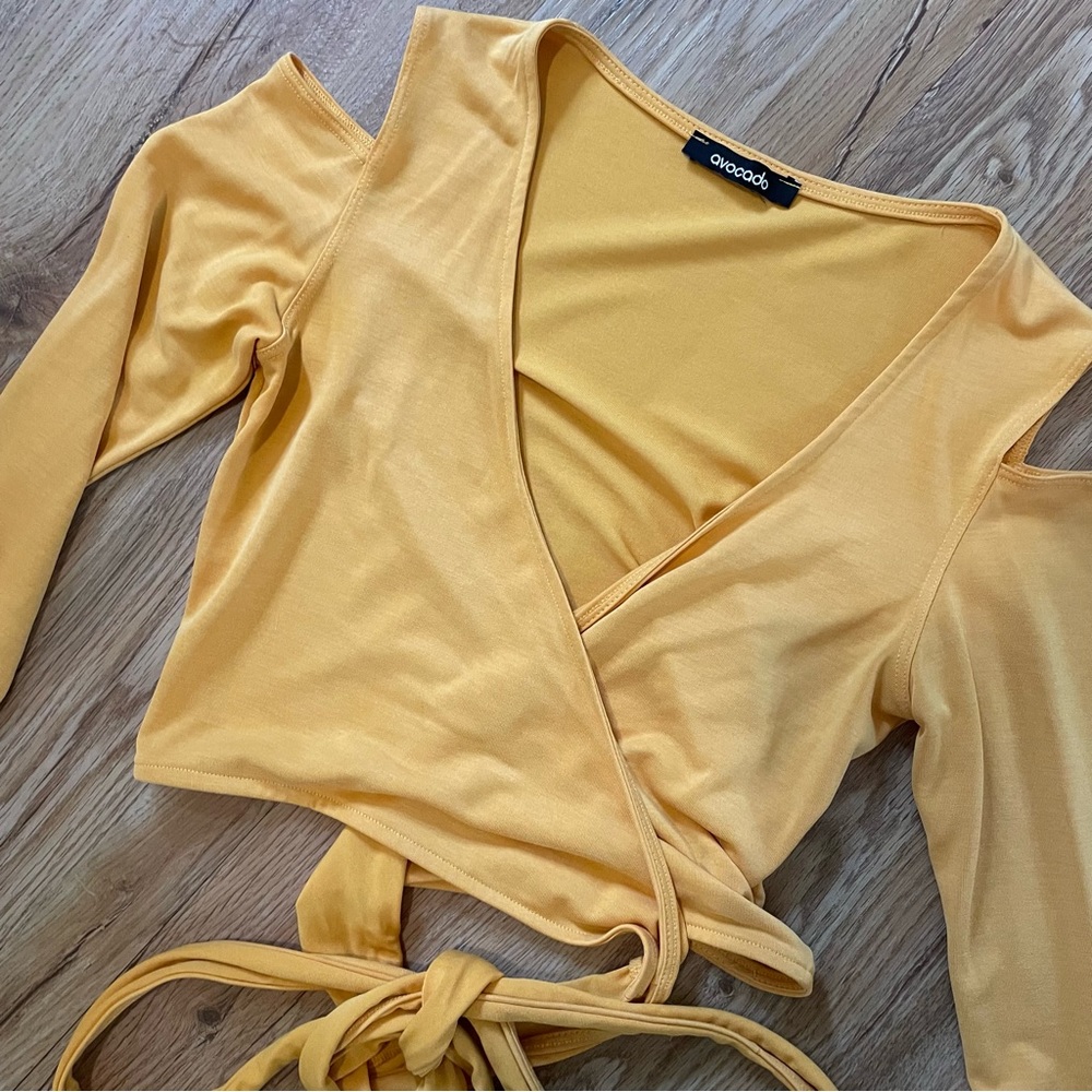 Wrap top - Picture 2 of 3